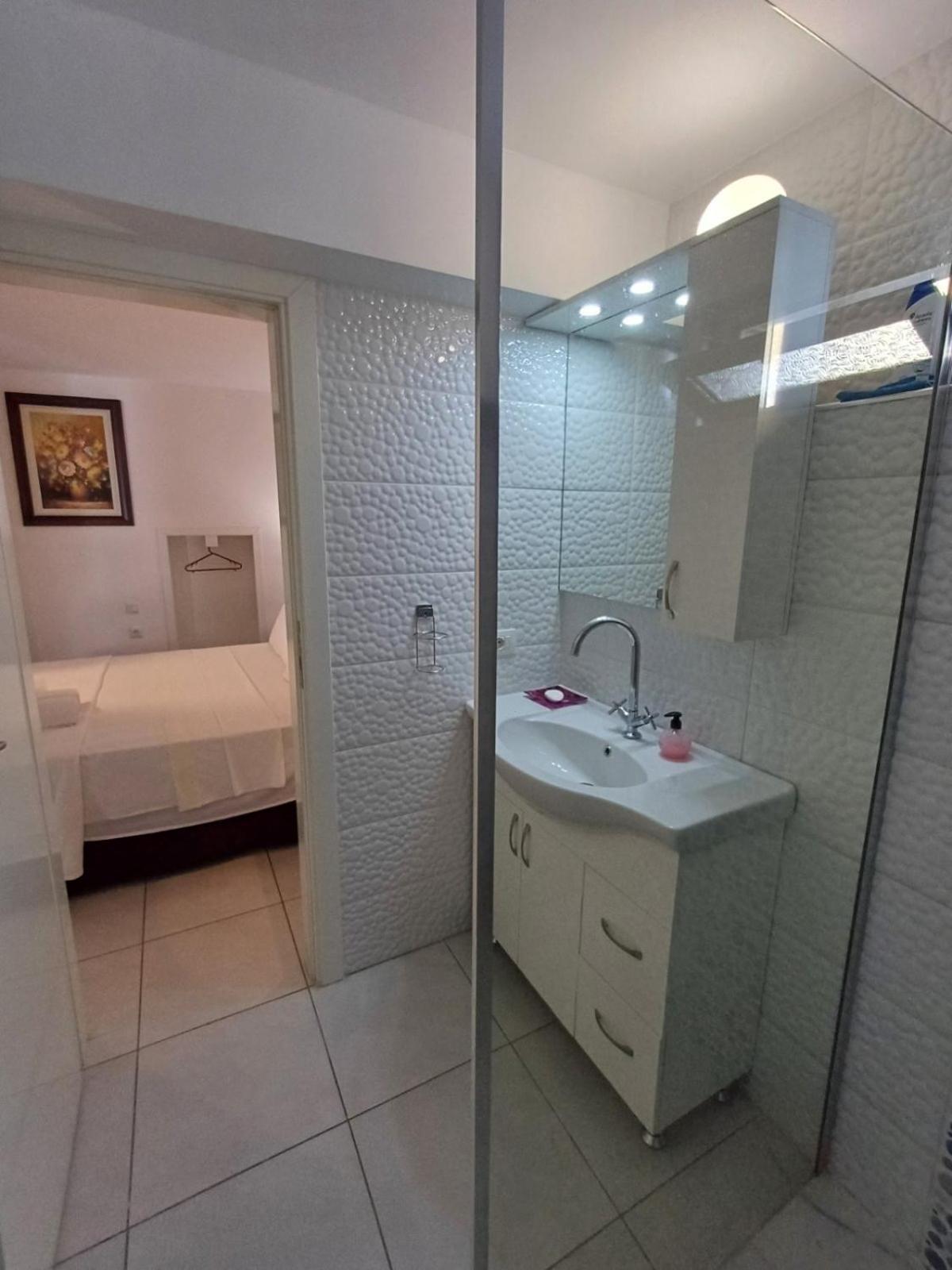 Apartamento The White House Divjake Exterior foto