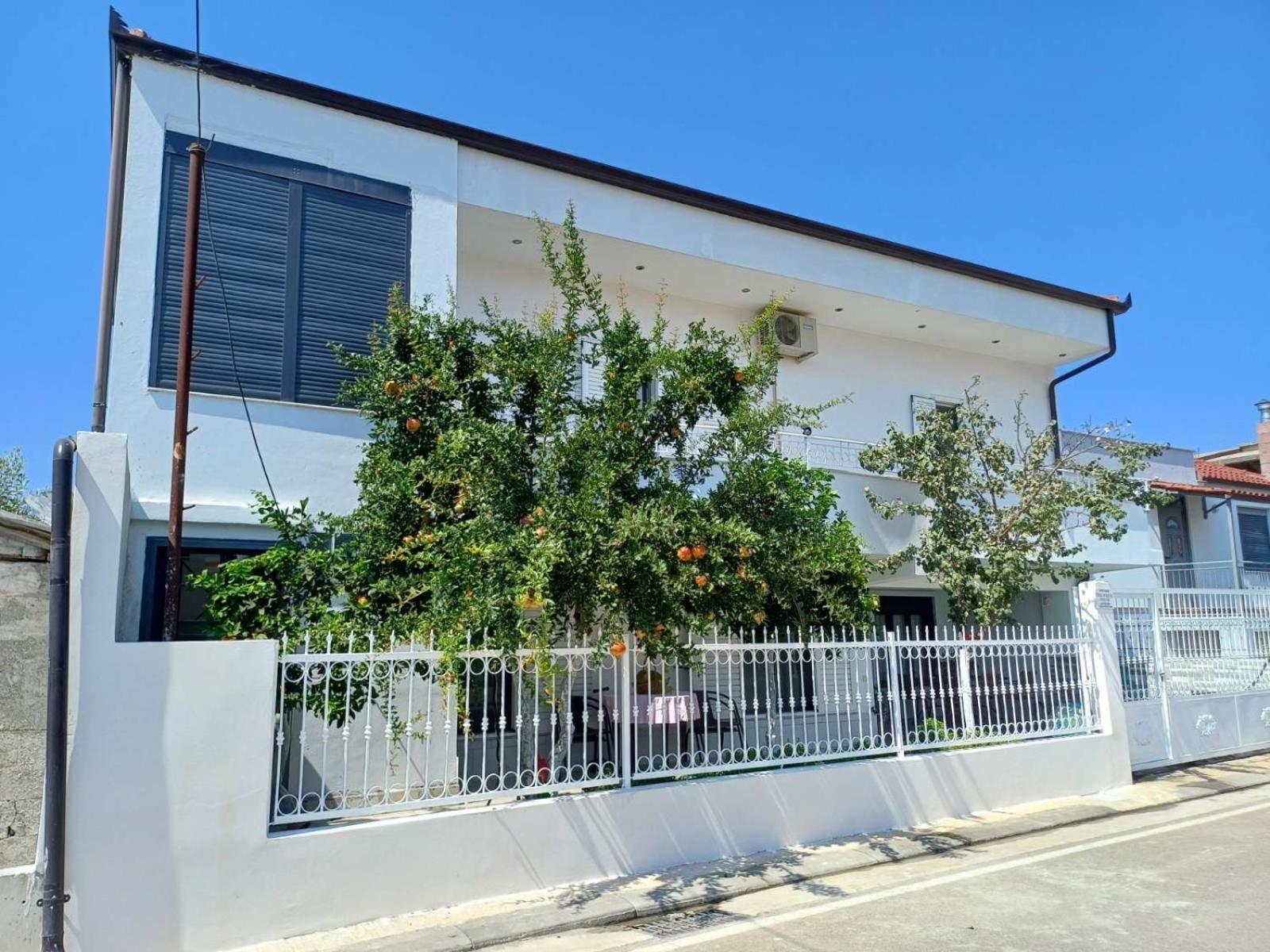 Apartamento The White House Divjake Exterior foto